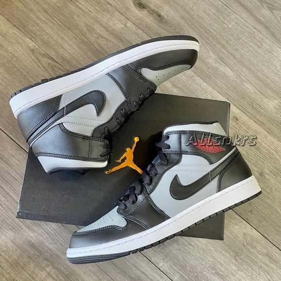 Air Jordan 1 Mid Black Gym Red Grey Men’s - Picture 3 of 7